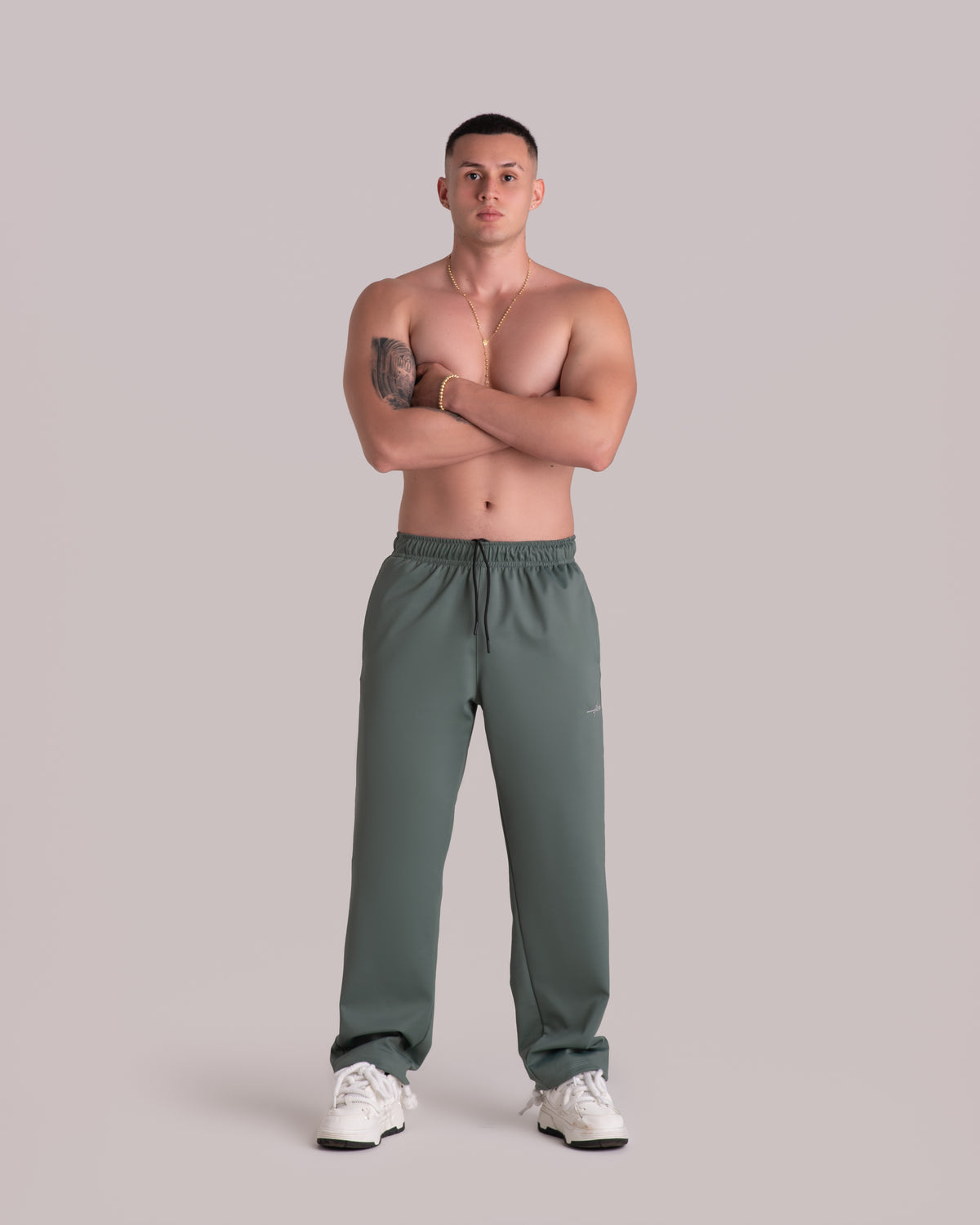 verde oliva