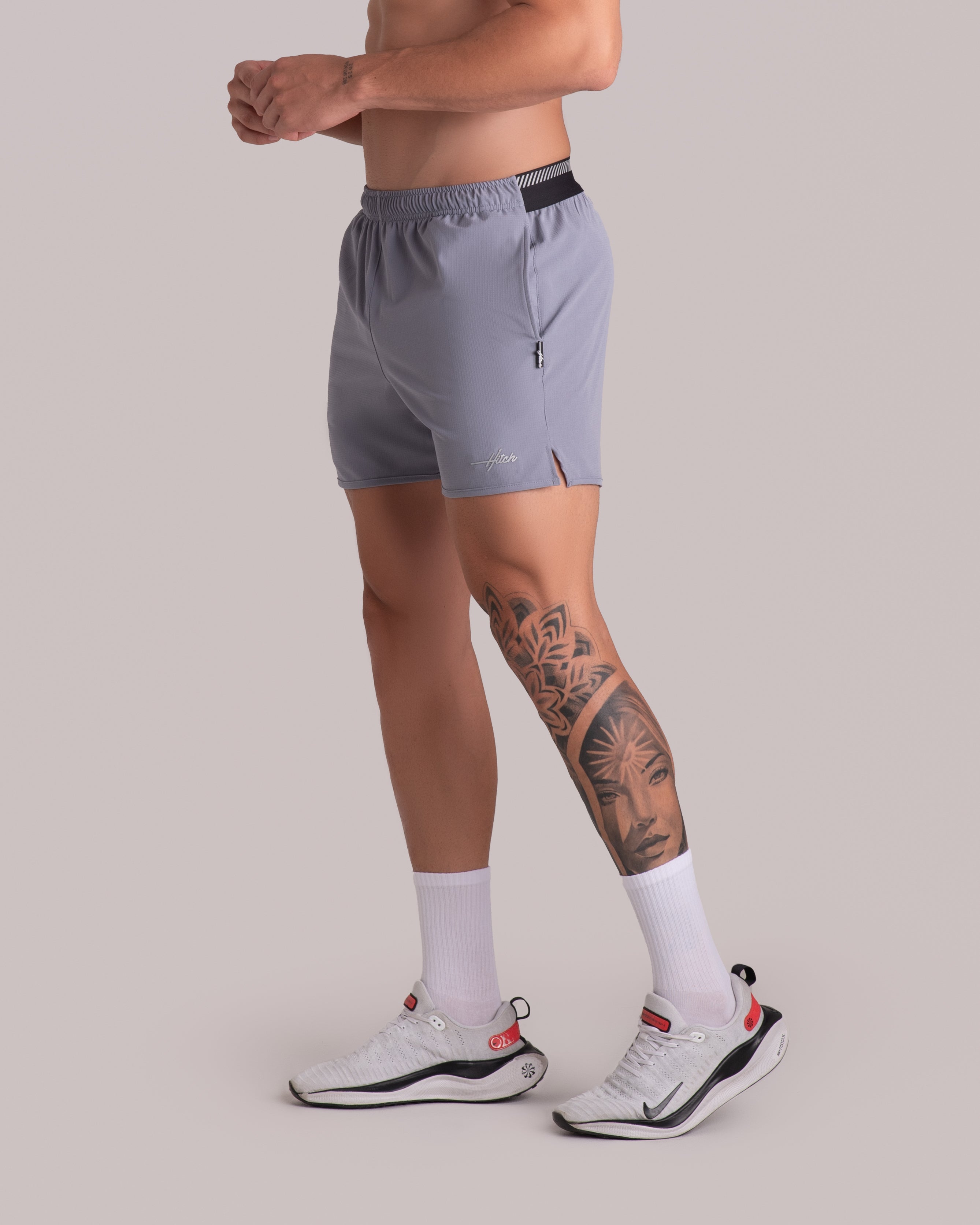 pantaloneta corta athletic band - gris claro