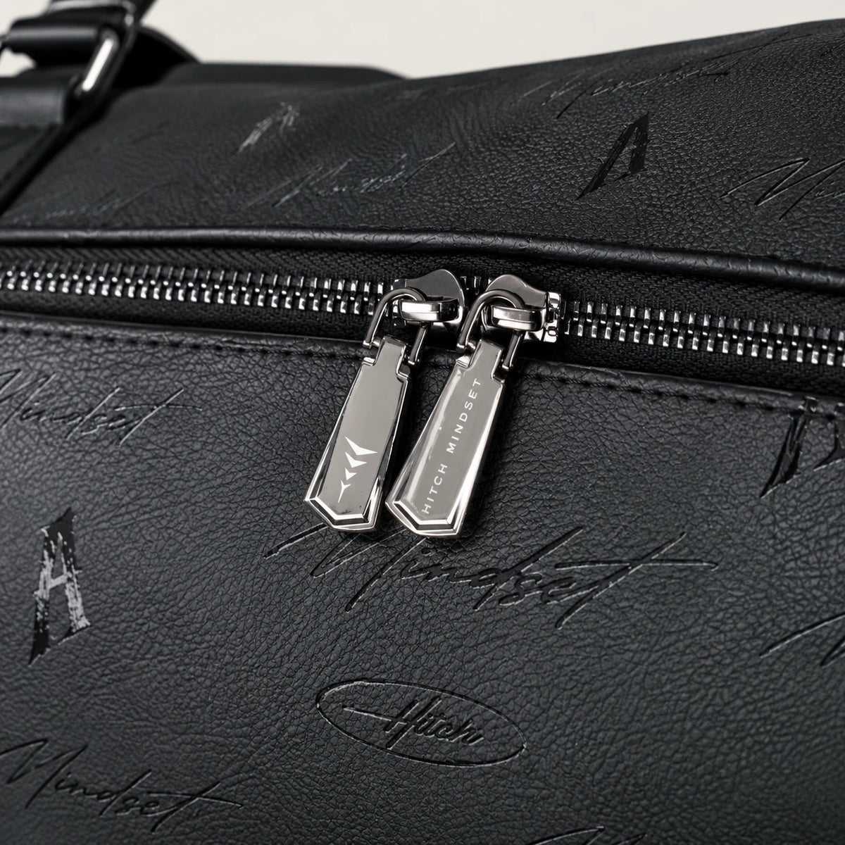 BLACK GEAR BAG